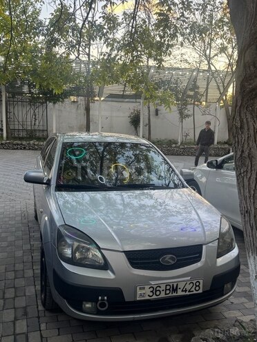Kia Rio 2005, 260,000 km - 1.5 l - Qəbələ