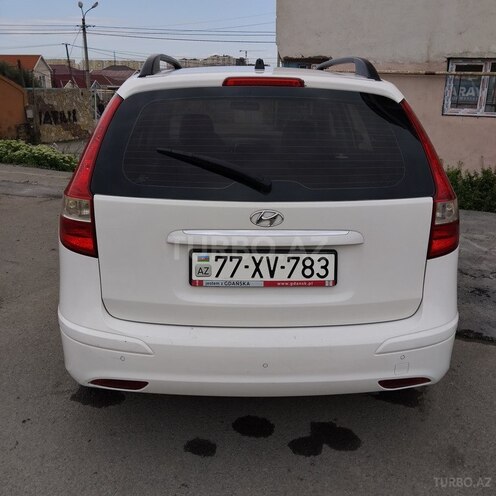 Hyundai i30 2011, 275,000 km - 1.6 л - Bakı