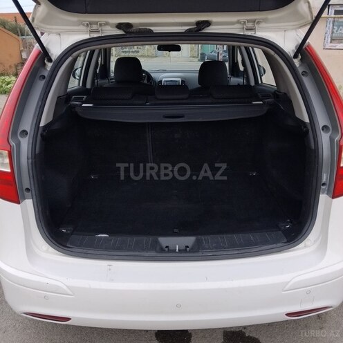 Hyundai i30 2011, 275,000 km - 1.6 л - Bakı