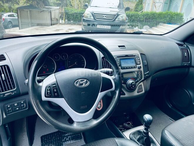Hyundai i30 2007, 250,200 km - 1.6 l - Bakı