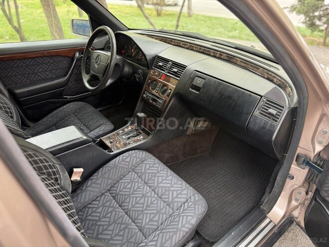 Mercedes C 180 1994, 327,000 km - 1.8 l - Bakı