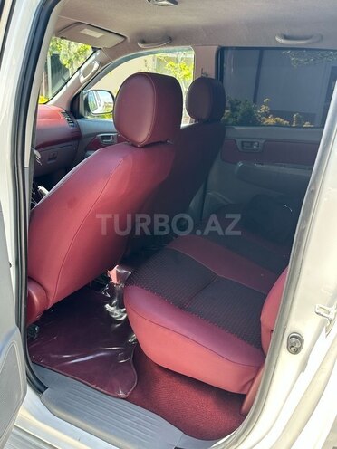 Toyota Hilux 2011, 177,000 km - 2.5 l - Şirvan