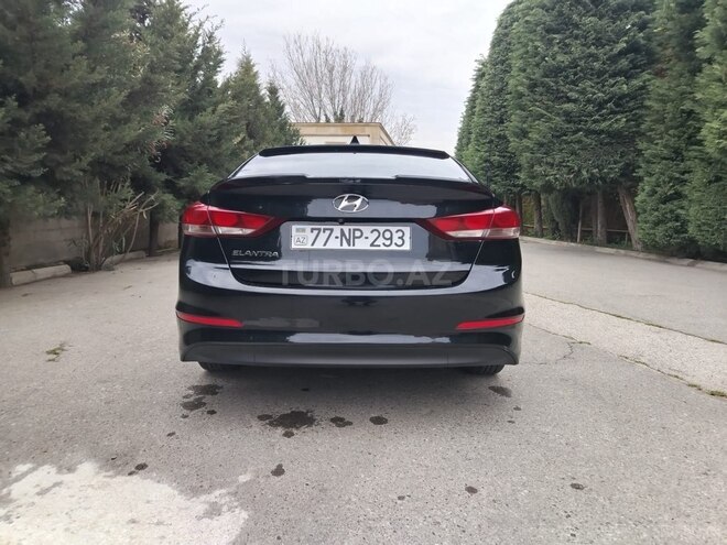 Hyundai Elantra 2017, 122,400 km - 2.0 л - Bakı
