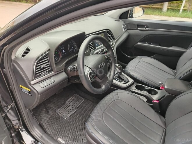 Hyundai Elantra 2017, 122,400 km - 2.0 л - Bakı