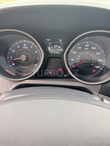 Hyundai Elantra 2015, 199,559 km - 1.8 л - Bakı
