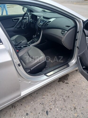 Hyundai Elantra 2015, 199,559 km - 1.8 л - Bakı