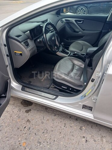 Hyundai Elantra 2015, 199,559 km - 1.8 л - Bakı