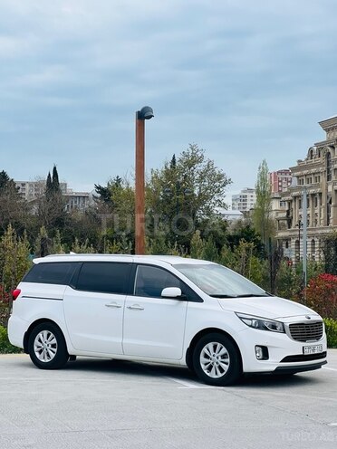 Kia Carnival-9