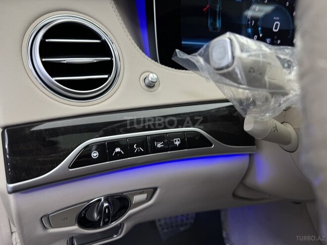 Mercedes S 560 4MATIC 2018, 65,000 km - 4.0 л - Bakı