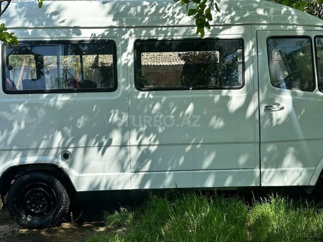 Mercedes Sprinter 208 1994, 756,655 km - 2.4 l - Ağsu