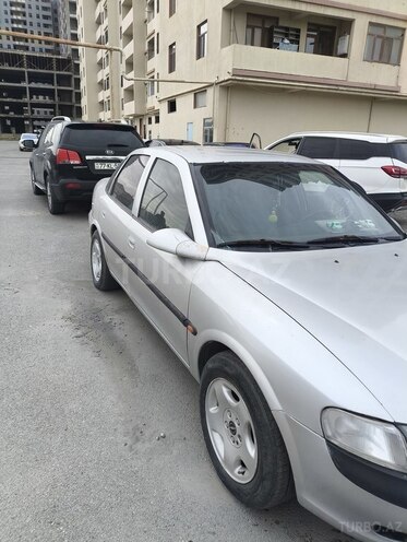 Opel Vectra 1995, 322,000 km - 2.0 l - Bakı