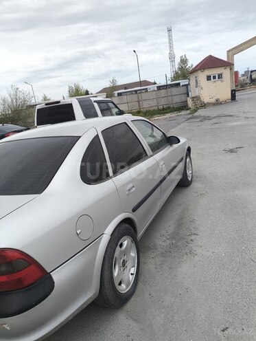 Opel Vectra 1995, 322,000 km - 2.0 l - Bakı