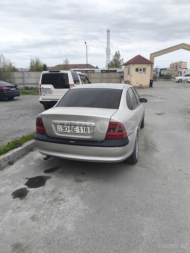 Opel Vectra 1995, 322,000 km - 2.0 l - Bakı
