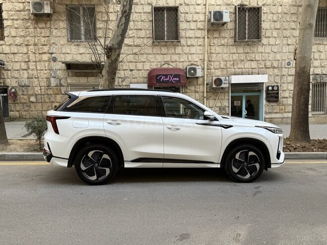 Changan CS 75 Plus 2023, 4,750 km - 1.5 l - Bakı