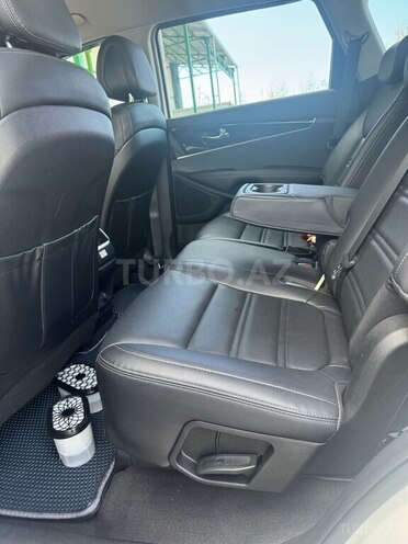 Kia Sorento 2016, 120,000 km - 2.0 l - Qusar