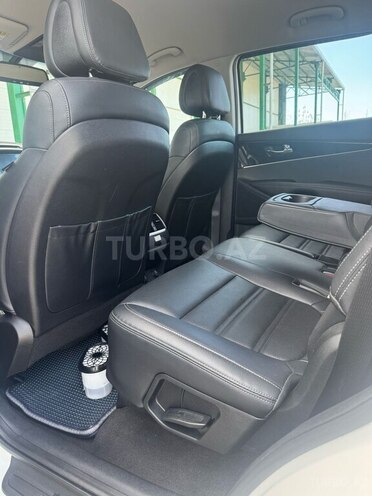 Kia Sorento 2016, 120,000 km - 2.0 l - Qusar