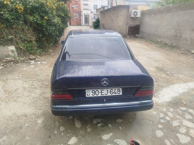 Mercedes E 230 1990, 295,000 km - 2.3 l - Bakı