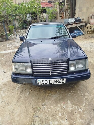 Mercedes E 230 1990, 295,000 km - 2.3 l - Bakı