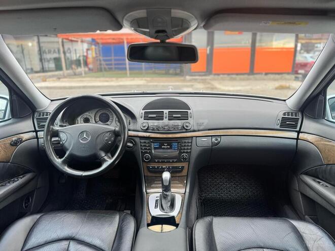 Mercedes E 240 2002, 218,000 km - 2.4 l - Sumqayıt