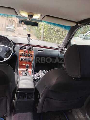 Mercedes E 240 1998, 391,816 km - 2.4 l - Bakı