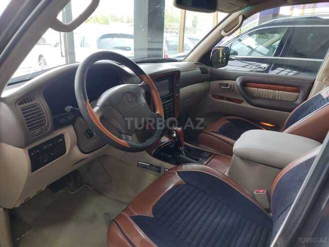 Lexus LX 470-11