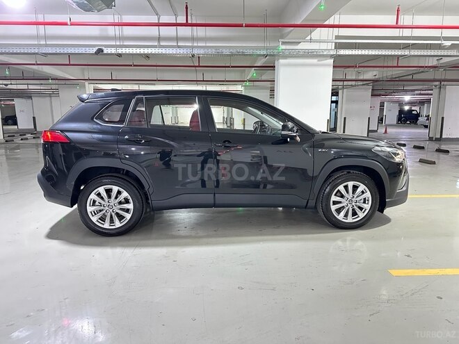 Toyota Corolla Cross-8