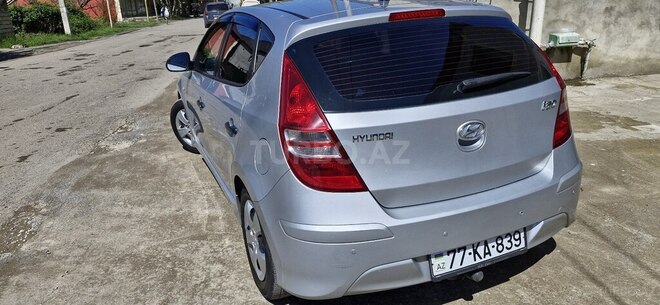 Hyundai i30 2010, 260,000 km - 1.4 л - Bakı