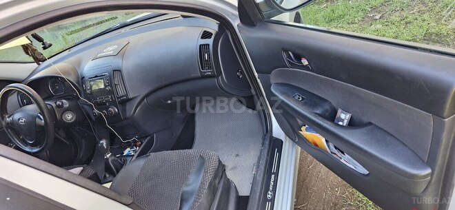 Hyundai i30 2010, 260,000 km - 1.4 л - Bakı