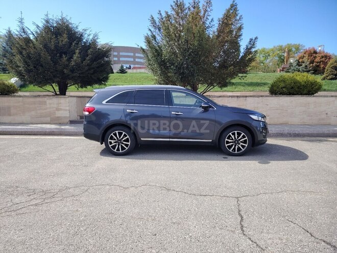 Kia Sorento 2016, 155,000 km - 2.0 л - Qusar