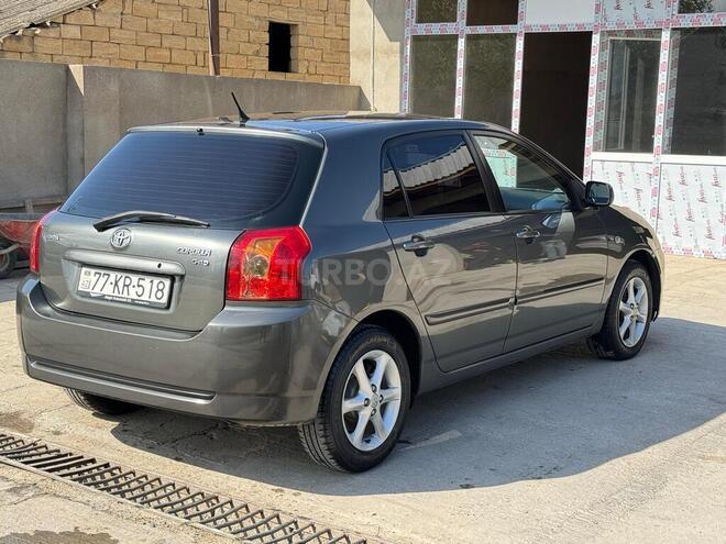 Toyota Corolla 2004, 260,000 km - 1.4 l - Salyan