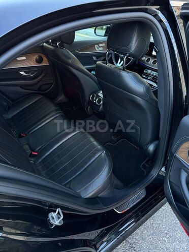 Mercedes E 220 d 2019, 81,000 km - 2.2 l - Bakı