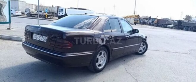 Mercedes E 270 2001, 460,000 km - 2.7 l - Bakı