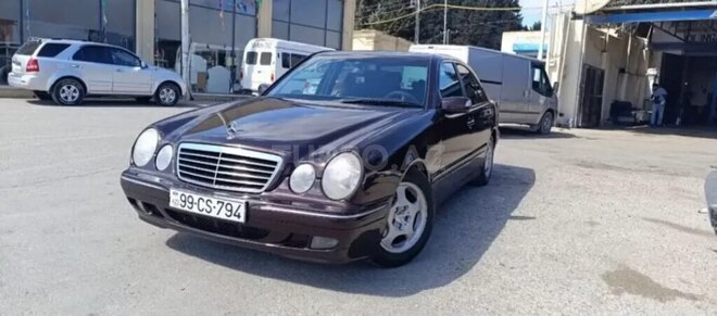 Mercedes E 270 2001, 460,000 km - 2.7 l - Bakı
