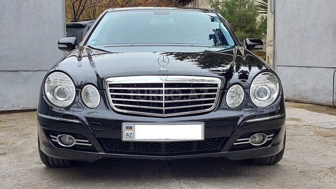 Mercedes E 350 2006, 204,500 km - 3.5 l - Bakı