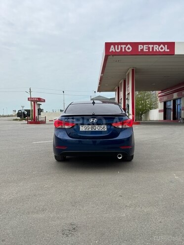 Hyundai Elantra 2015, 118,000 km - 1.8 л - Bakı