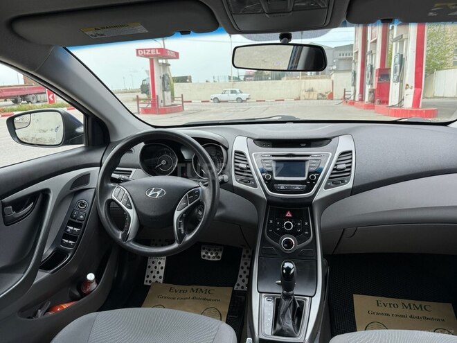Hyundai Elantra 2015, 118,000 km - 1.8 л - Bakı