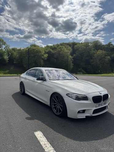 BMW 528 2015, 256,000 km - 2.0 l - Zaqatala