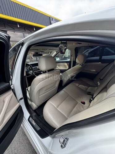BMW 528 2015, 256,000 km - 2.0 l - Zaqatala