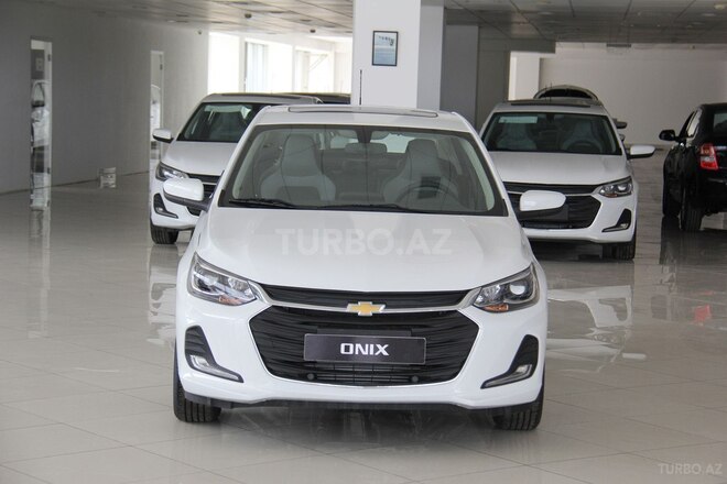 Chevrolet Onix-1