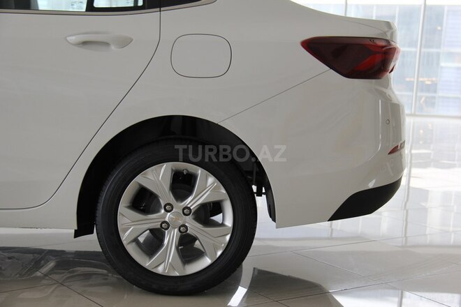 Chevrolet Onix-14