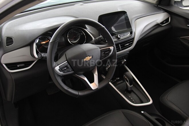 Chevrolet Onix-5
