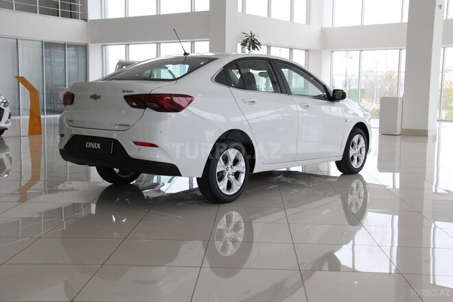 Chevrolet Onix-4