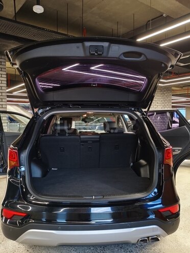 Hyundai Santa Fe-18