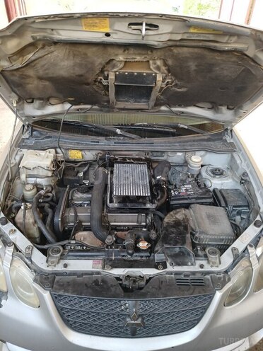 Mitsubishi Airtrek 2002, 329,368 km - 2.0 л - Qusar