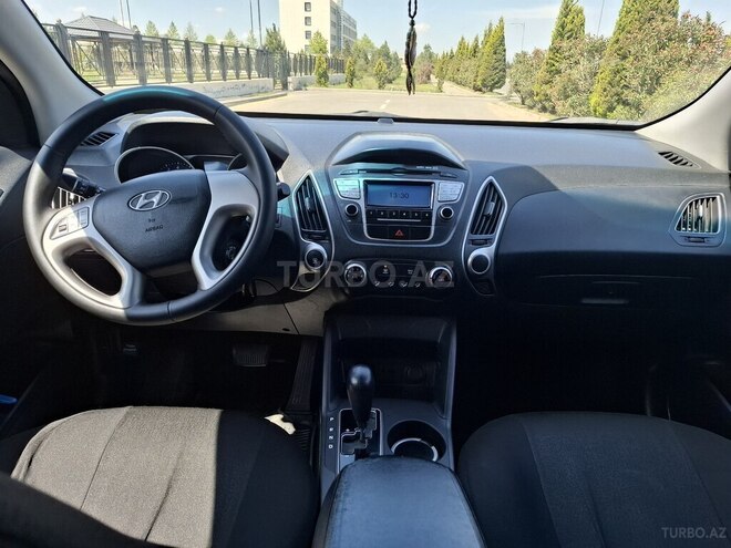 Hyundai ix35 2012, 162,000 km - 2.0 l - Naftalan
