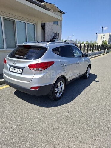 Hyundai ix35 2012, 162,000 km - 2.0 l - Naftalan