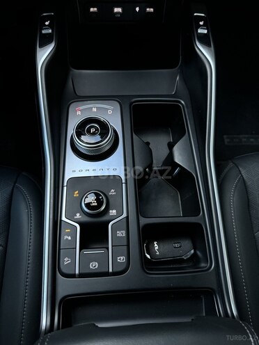 Kia Sorento-13
