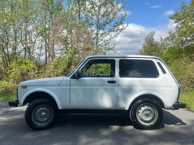LADA (VAZ) Niva 2024, 17,000 km - 1.7 л - Zaqatala