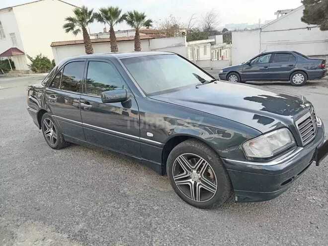Mercedes C 240 1999, 240,000 km - 2.4 l - Bakı