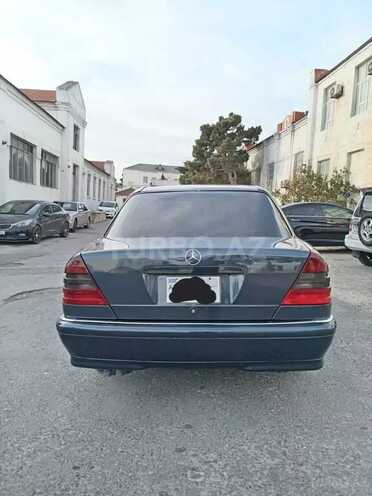 Mercedes C 240 1999, 240,000 km - 2.4 l - Bakı